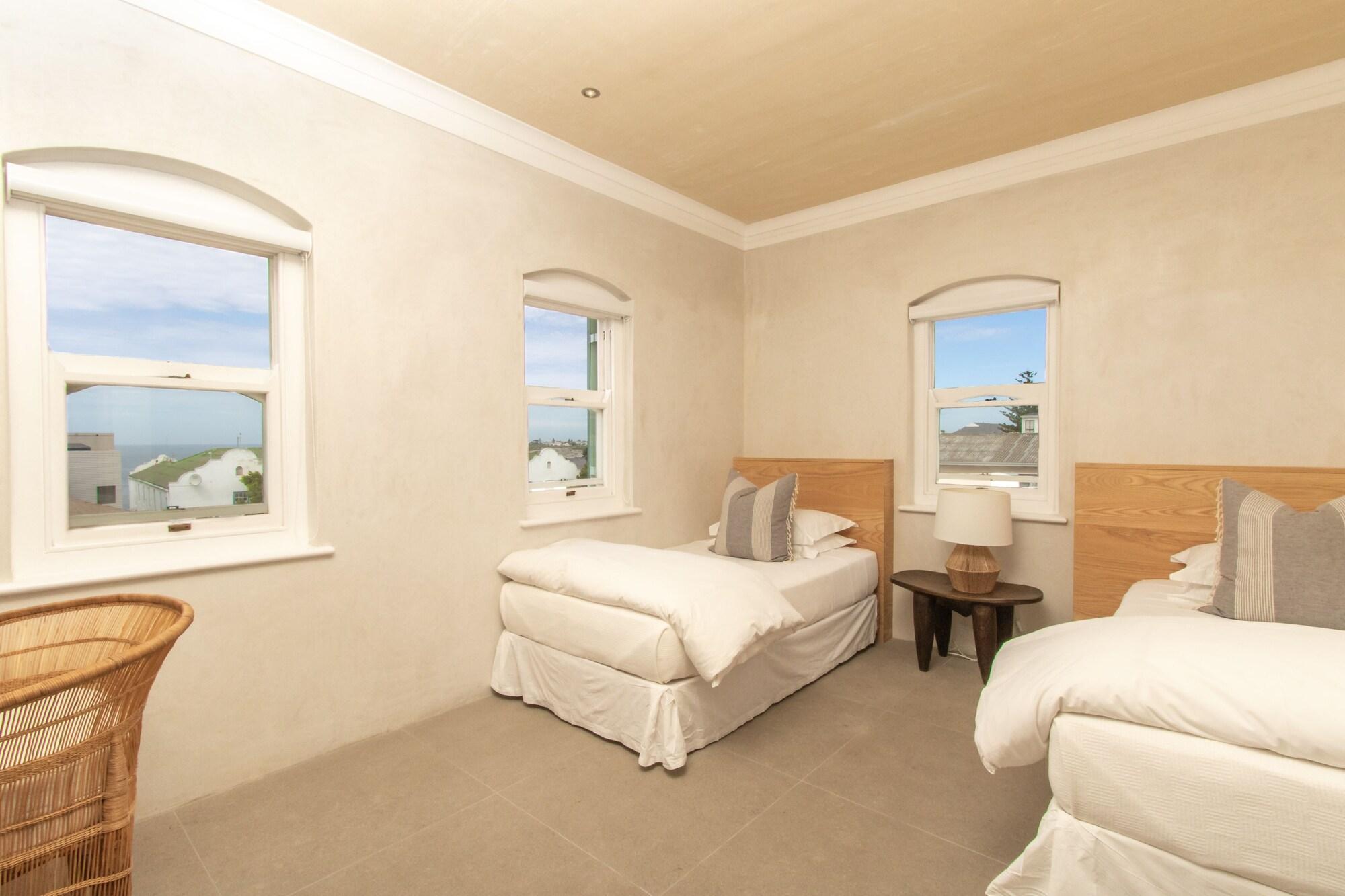 Auberge Burgundy Boutique Hotel & Spa Hermanus Ngoại thất bức ảnh