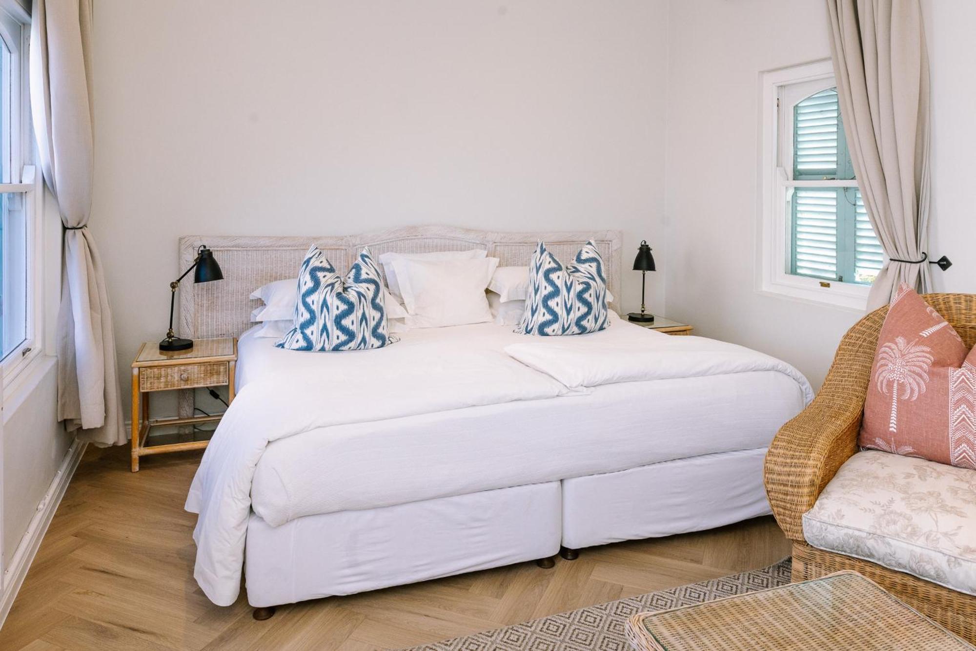 Auberge Burgundy Boutique Hotel & Spa Hermanus Ngoại thất bức ảnh