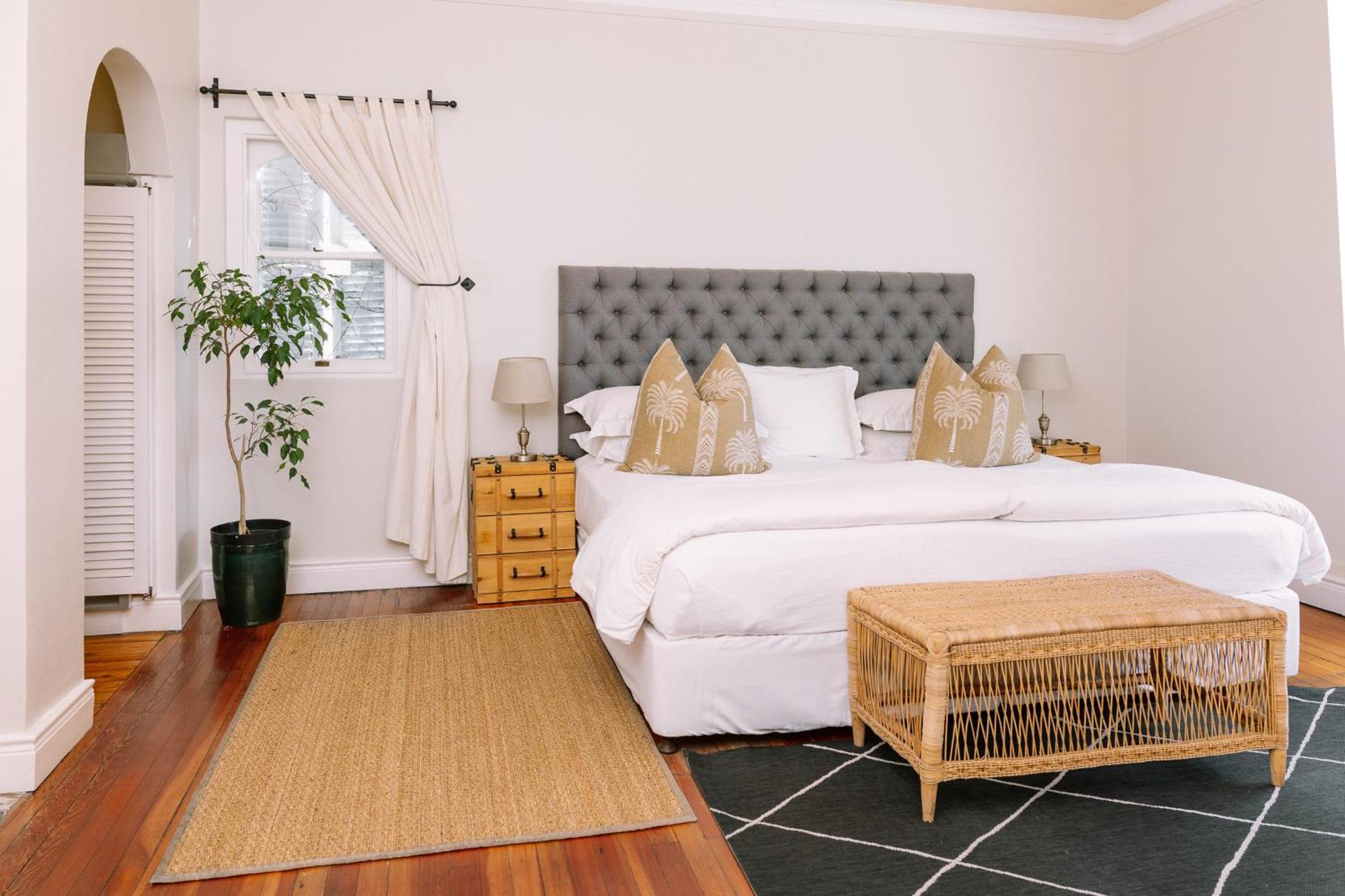 Auberge Burgundy Boutique Hotel & Spa Hermanus Ngoại thất bức ảnh