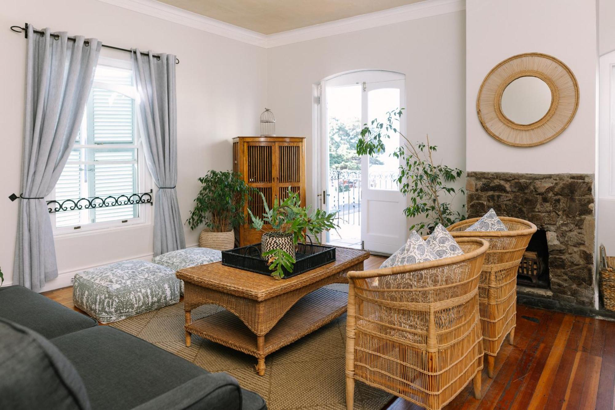 Auberge Burgundy Boutique Hotel & Spa Hermanus Ngoại thất bức ảnh